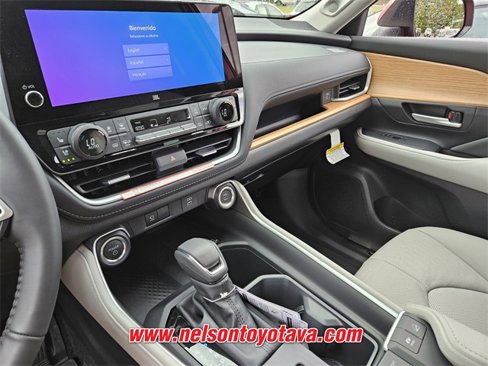 New 2026 Toyota Grand Highlander Limited image 10