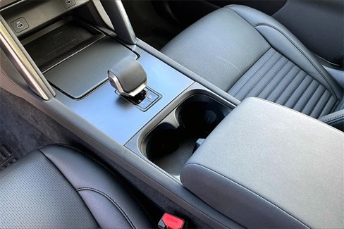 Used 2024 Land Rover Discovery Sport S image 18