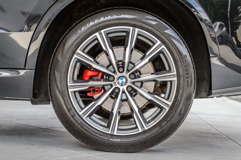 Used 2022 BMW X5 xDrive40i w/ M Sport Package image 15