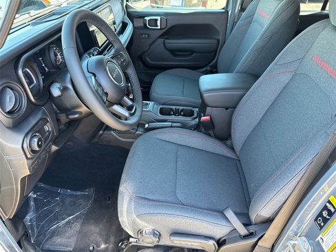 New 2025 Jeep Wrangler Unlimited Rubicon w/ Technology Group image 26