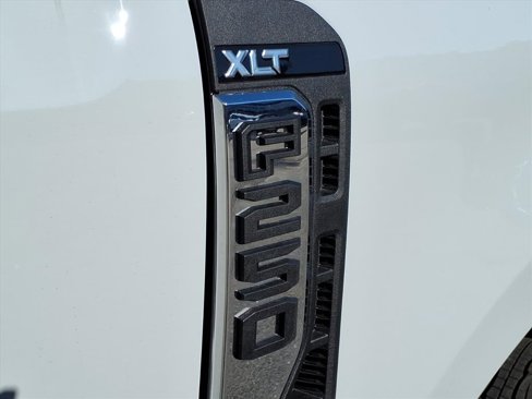 New 2026 Ford F250 XLT image 10
