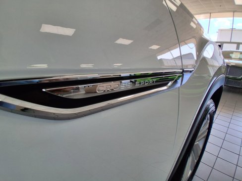 Used 2022 Volkswagen Atlas Cross Sport SE w/ Panoramic Sunroof Package image 31