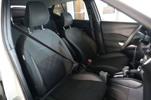 Used 2019 Nissan Kicks SV image 16