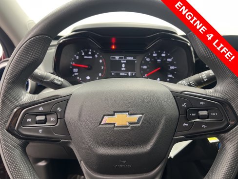 Used 2024 Chevrolet Trax LS image 12