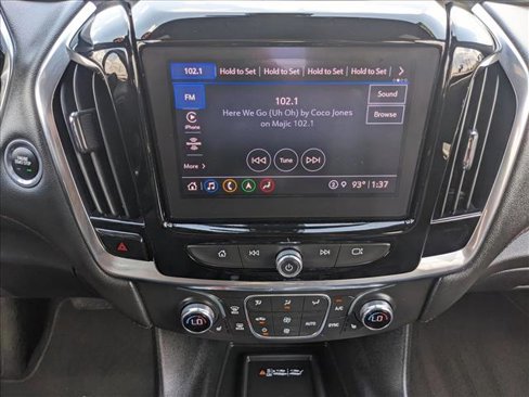 Used 2022 Chevrolet Traverse RS image 13