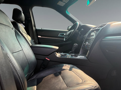 Used 2017 Ford Explorer Limited image 10