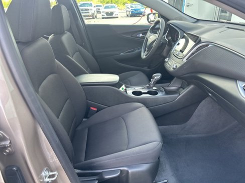 Used 2023 Chevrolet Malibu LS image 33
