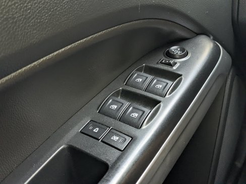Used 2022 Chevrolet Colorado LT image 22