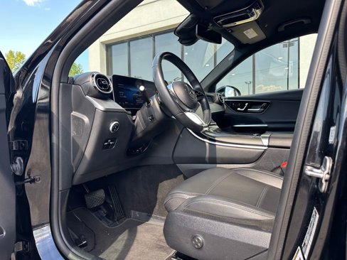 Used 2024 Mercedes-Benz GLC 300 4MATIC image 19