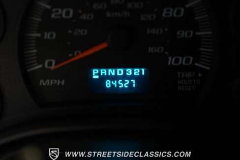 Used 2006 Chevrolet Express 1500 w/ Preferred Equipment Group image 40
