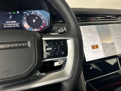 New 2025 Land Rover Range Rover SE image 21