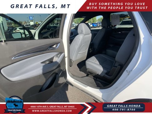 Used 2024 Buick Enclave Premium image 25
