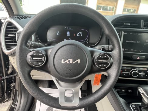 Used 2024 Kia Soul LX image 10