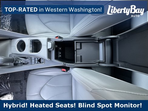 Used 2019 Toyota Avalon XLE image 16