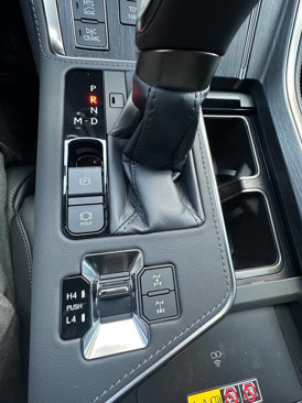 Used 2025 Lexus GX 550 image 12