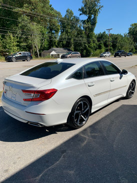 Used 2018 Honda Accord Sport image 4
