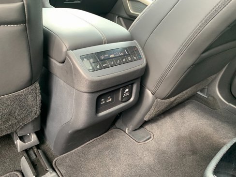 Used 2024 Nissan Pathfinder Platinum image 31