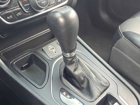Used 2022 Jeep Cherokee Latitude Lux image 34