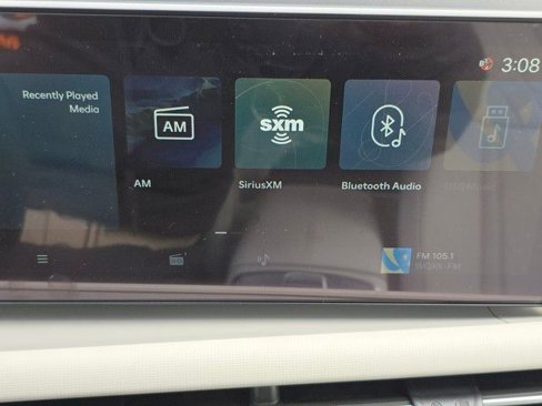 Certified 2025 Hyundai Tucson SE image 10