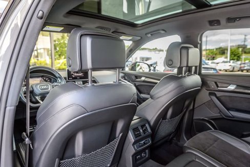 Used 2020 Audi SQ5 Premium Plus w/ Premium Plus Package image 41
