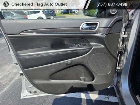 Used 2018 Jeep Grand Cherokee Limited w/ Luxury Group II image 20