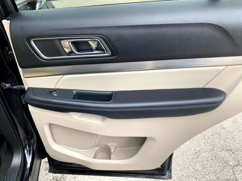 Used 2019 Ford Explorer XLT image 21