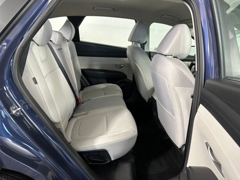 Certified 2025 Hyundai Tucson SE image 27