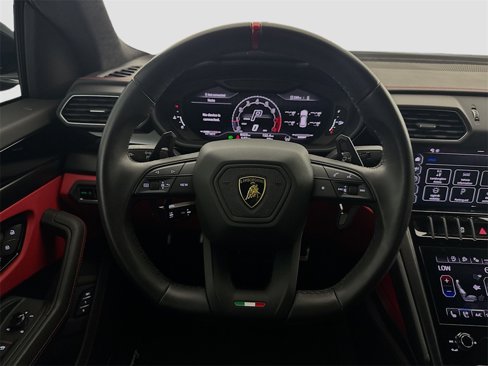 Used 2023 Lamborghini Urus S image 11