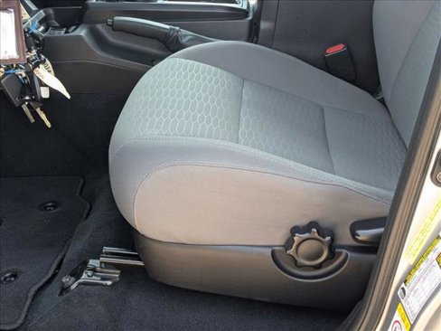 Used 2018 Toyota Tacoma SR image 15