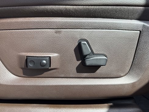 New 2025 RAM 3500 Laramie image 29