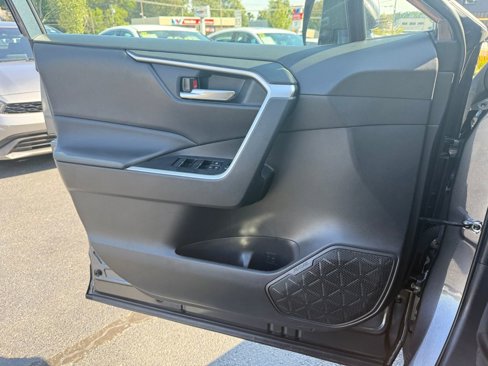 Used 2024 Toyota RAV4 XLE image 30