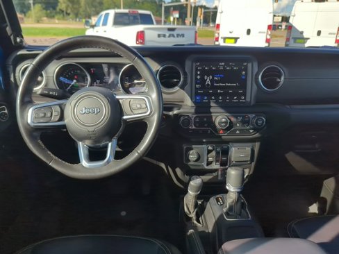 Used 2022 Jeep Wrangler Unlimited Sahara w/ Cold Weather Group image 37