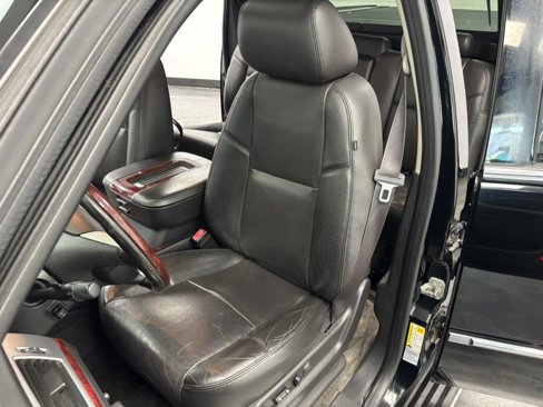 Used 2013 Cadillac Escalade EXT Luxury image 35