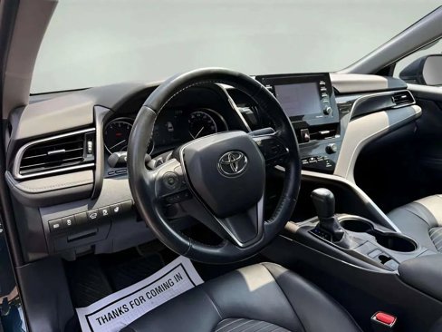 Used 2021 Toyota Camry SE image 11
