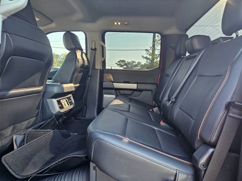 Used 2025 Ford F250 Lariat w/ Tremor Off-Road Package image 27