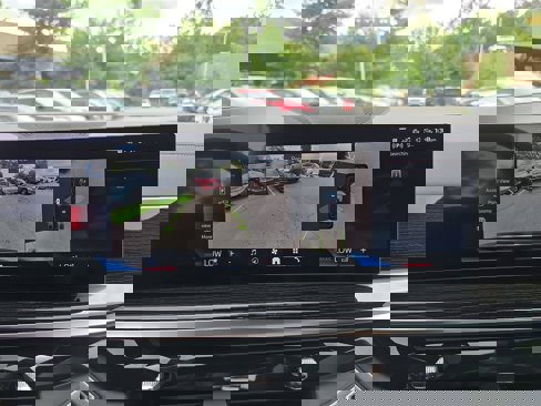 New 2026 BMW X7 M60i image 28
