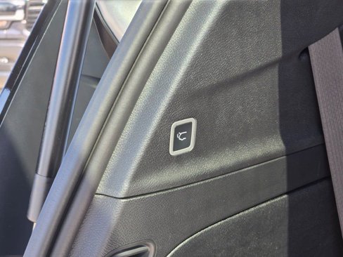 New 2026 Chrysler Pacifica Select image 14