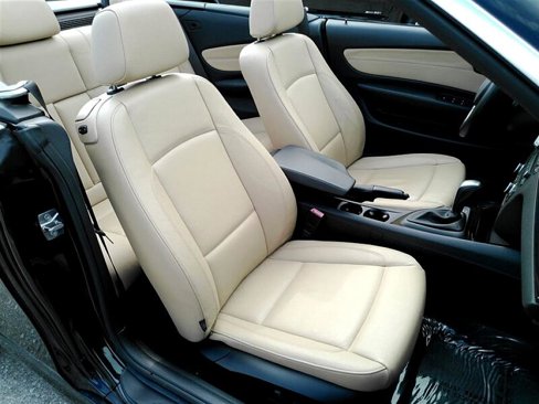 Used 2010 BMW 135i Convertible image 12