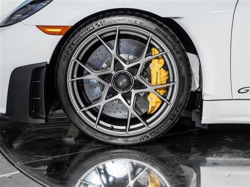 Certified 2025 Porsche 718 Cayman GT4 RS image 16