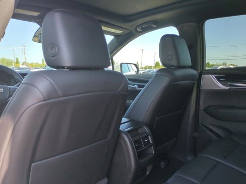 Certified 2023 Cadillac XT5 Premium Luxury image 17
