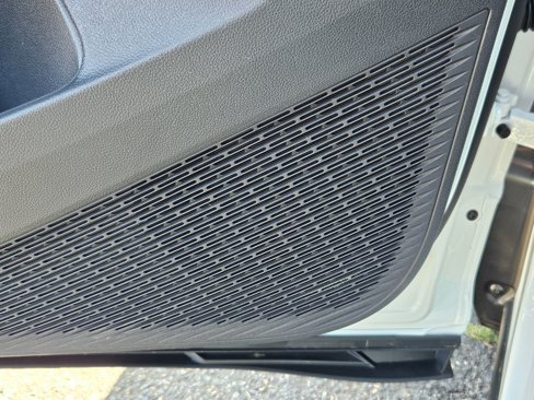 New 2025 Volkswagen Atlas Peak Edition SE image 11