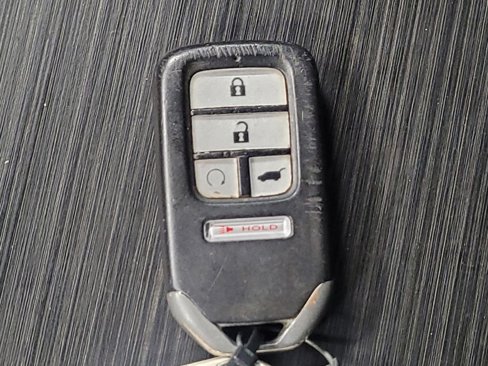 Used 2017 Honda Pilot Touring image 32