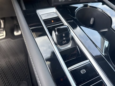 New 2025 Volkswagen Atlas SEL Premium R-Line image 36