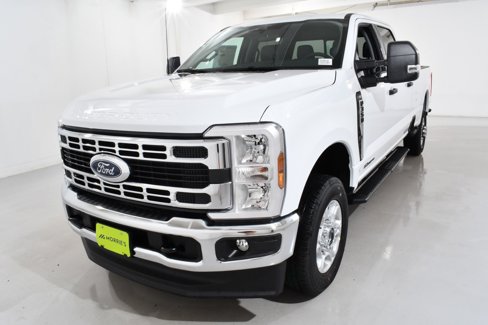New 2026 Ford F350 XLT image 2