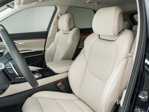 New 2026 Genesis GV70 2.5T image 17