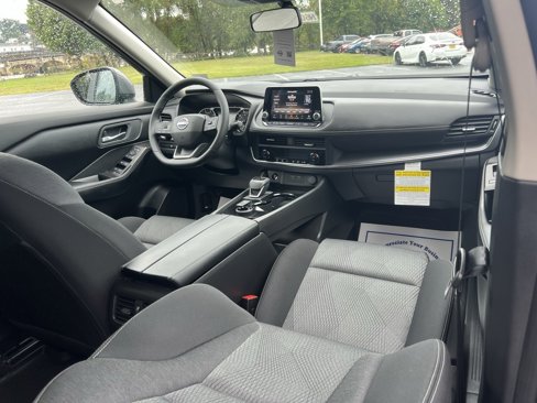New 2026 Nissan Rogue SV image 9