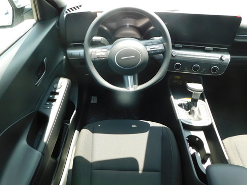 New 2025 Hyundai Kona SE image 10