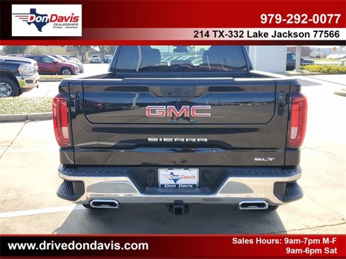 New 2026 GMC Sierra 1500 SLT image 4