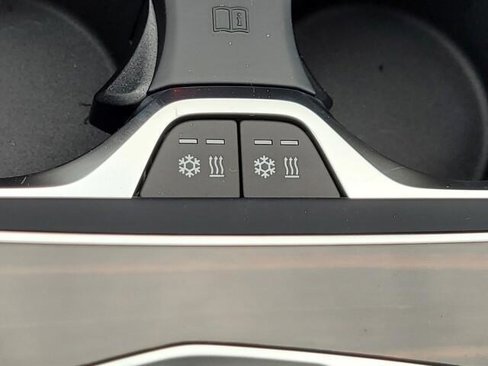 New 2026 BMW X7 xDrive40i w/ Executive Package image 27