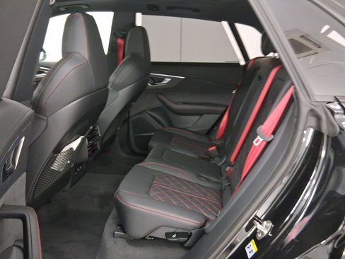 New 2026 Audi Q8 Prestige image 13